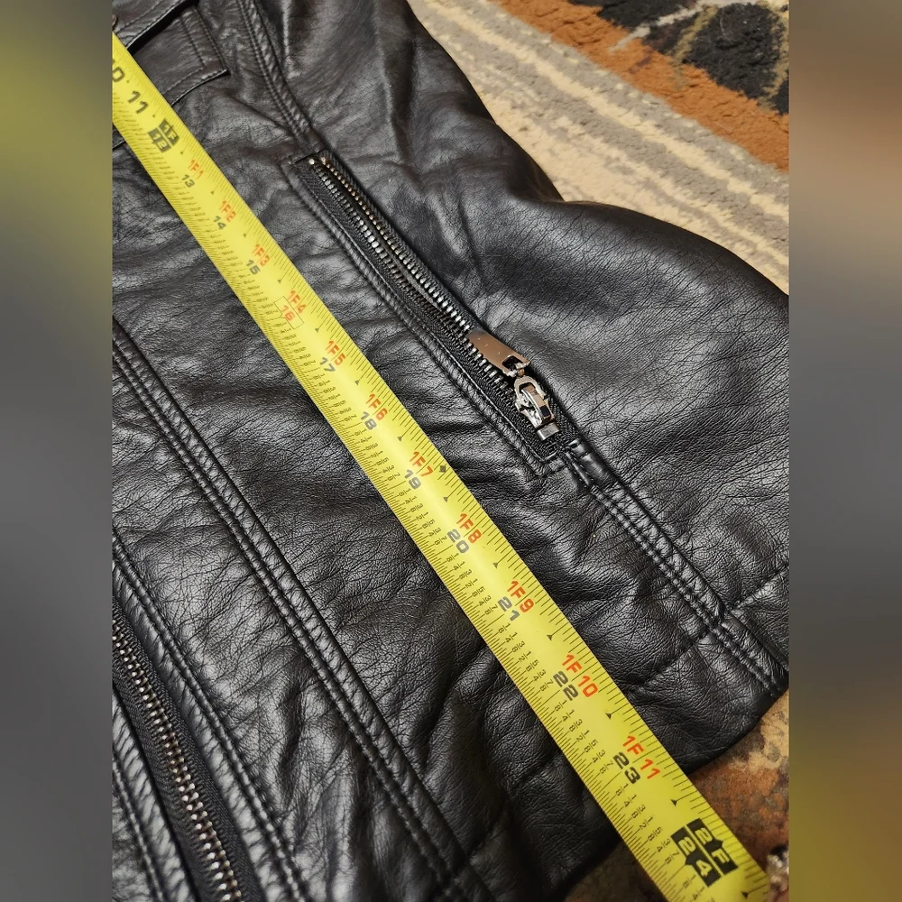Jacket - Picture 4 of 9